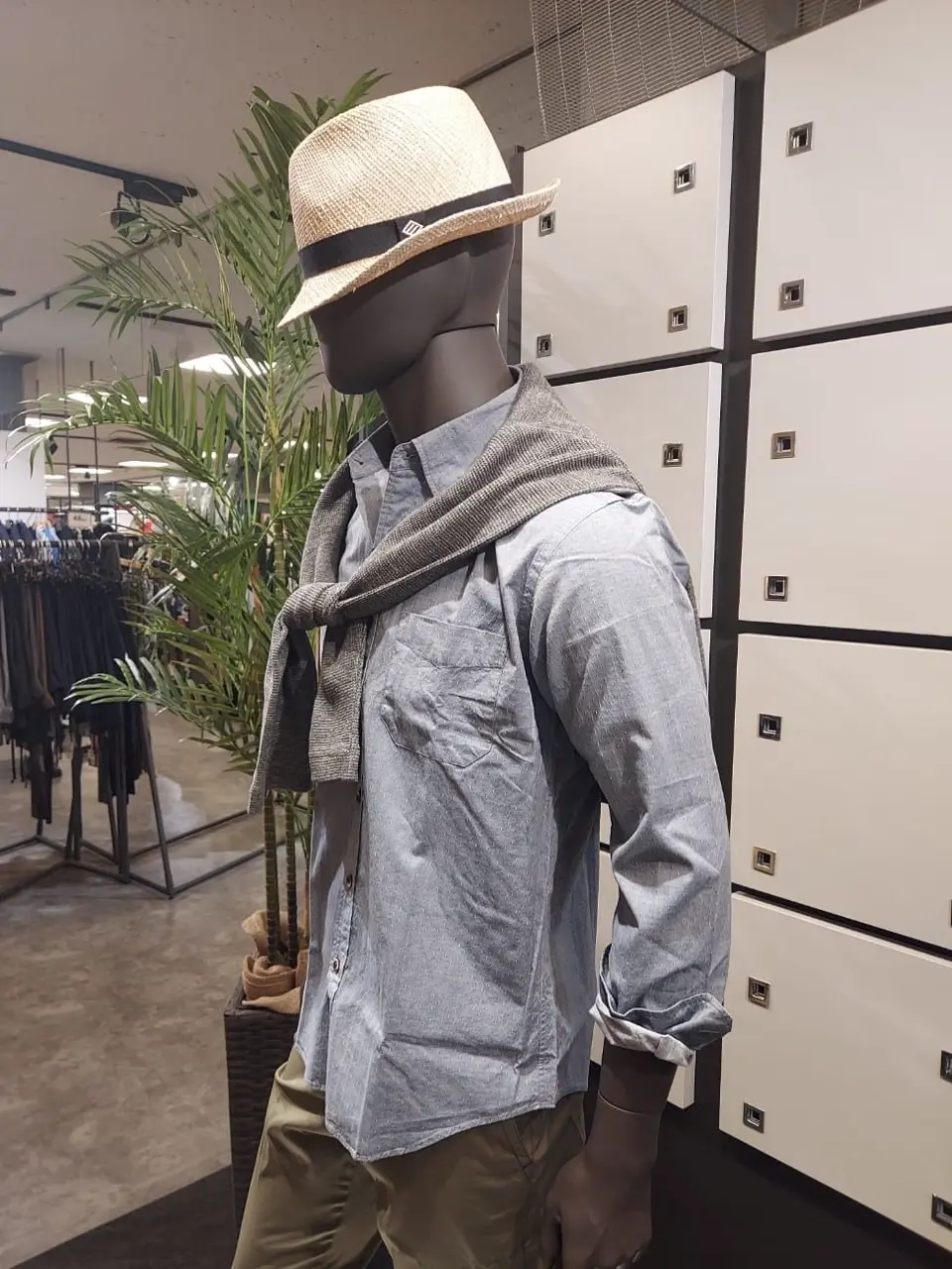 JOSEPH ABBOUD 宮下 コーディネート画像