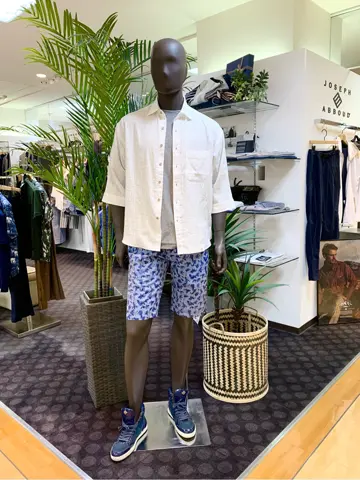 JOSEPH ABBOUD スタッフ コーディネート画像