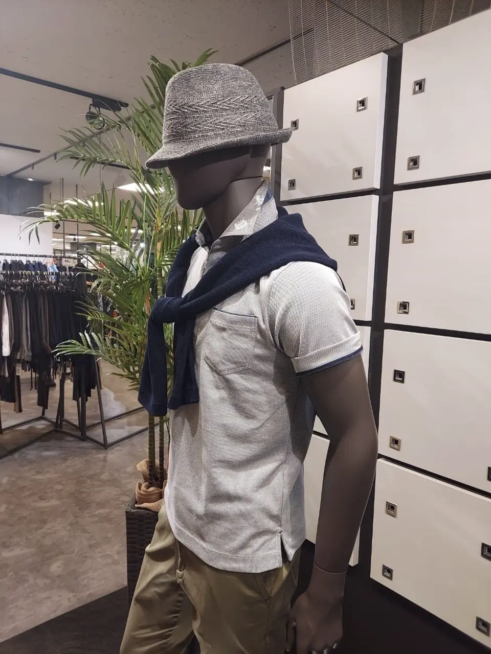 JOSEPH ABBOUD 宮下 コーディネート画像