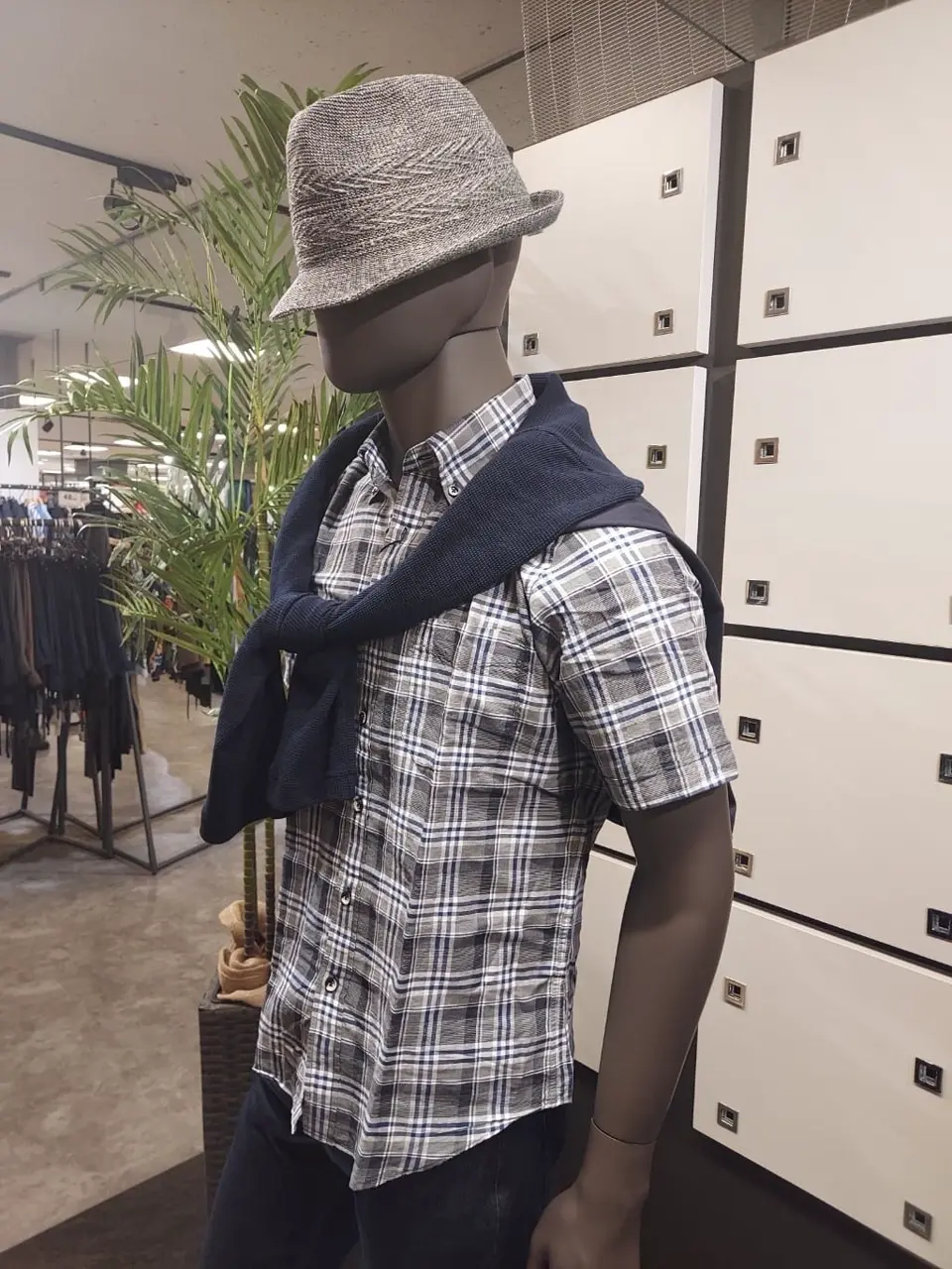 JOSEPH ABBOUD 宮下 コーディネート画像