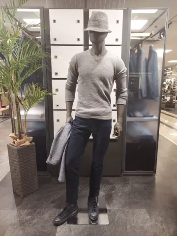 JOSEPH ABBOUD 宮下 コーディネート画像