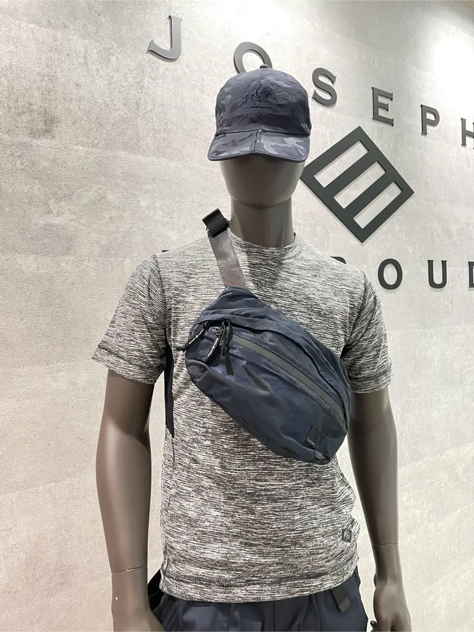 JOSEPH ABBOUD 東　 コーディネート画像