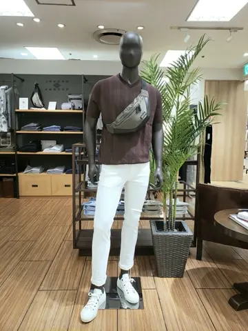 JOSEPH ABBOUD 中西 コーディネート画像