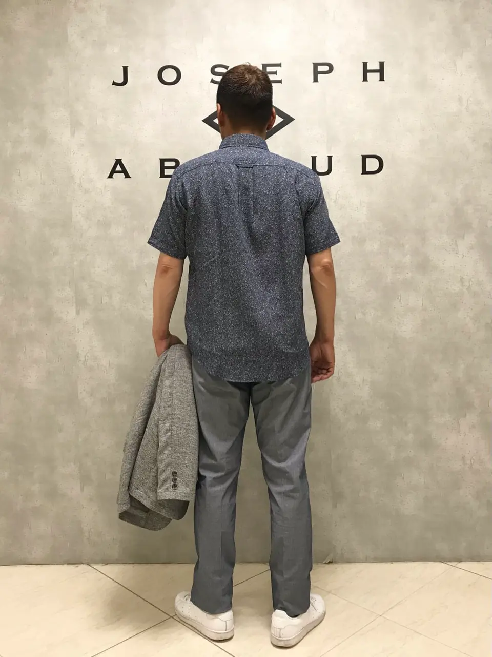 JOSEPH ABBOUD 佐藤 コーディネート画像