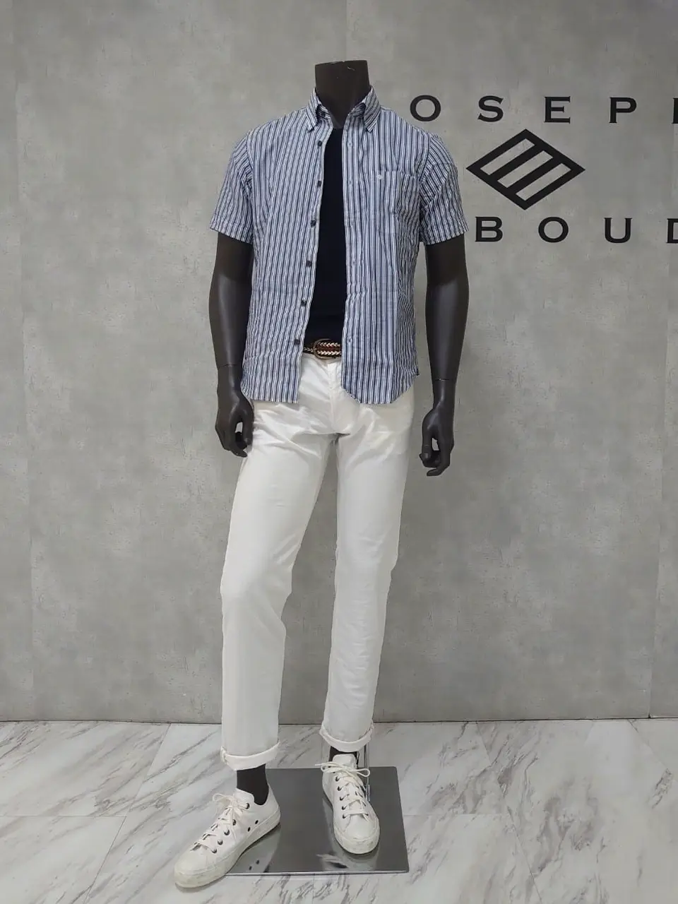 JOSEPH ABBOUD 石川 コーディネート画像