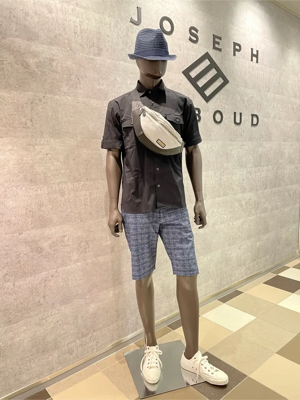  東　 コーディネート画像