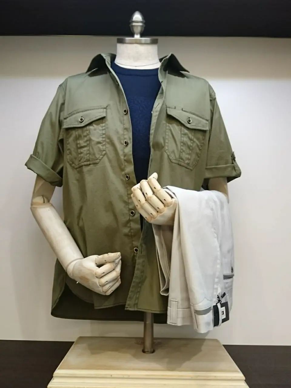 JOSEPH ABBOUD 大野 コーディネート画像