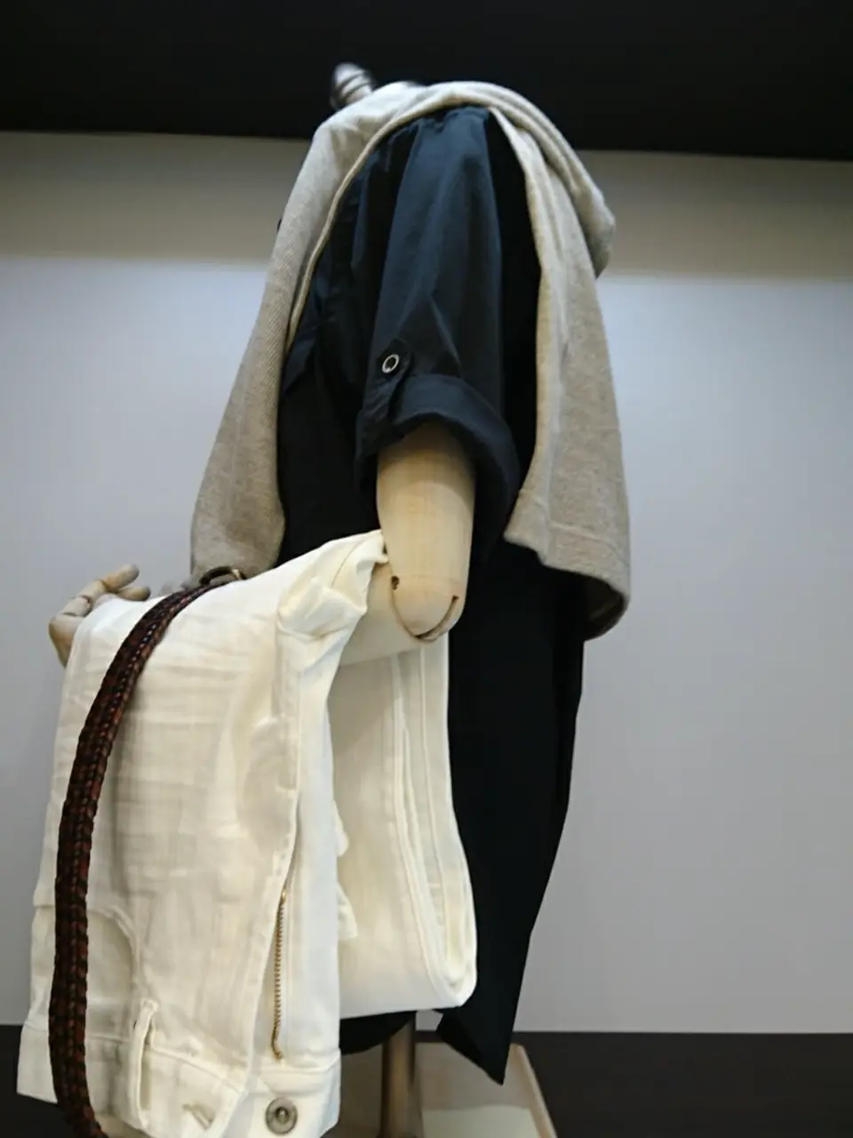 JOSEPH ABBOUD 大野 コーディネート画像