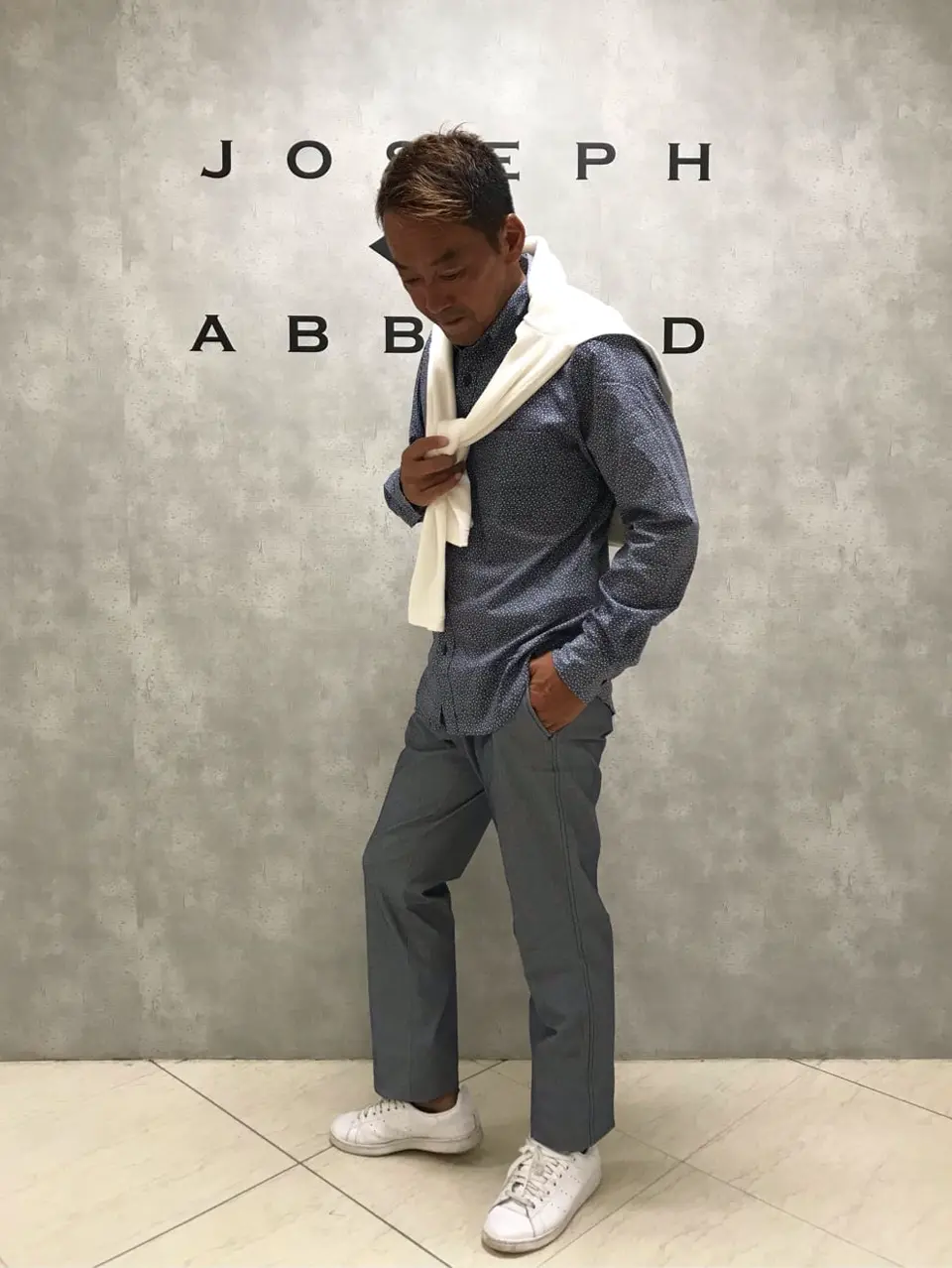 JOSEPH ABBOUD 佐藤 コーディネート画像