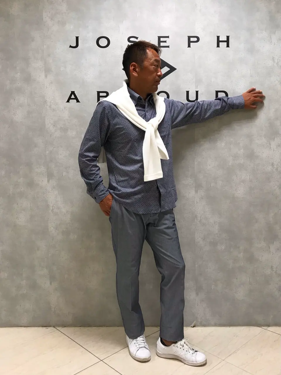 JOSEPH ABBOUD 佐藤 コーディネート画像