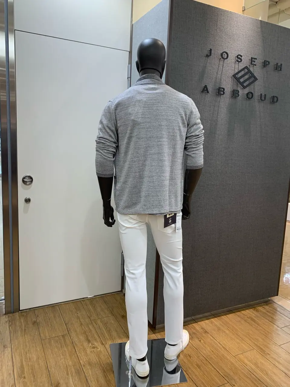 JOSEPH ABBOUD 草野 コーディネート画像