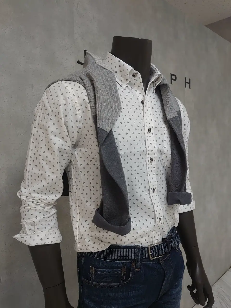 JOSEPH ABBOUD 石川 コーディネート画像