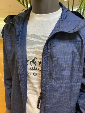 JOSEPH ABBOUD スタッフ コーディネート画像