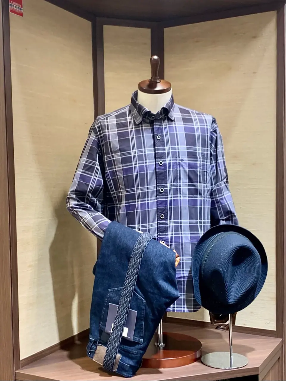  秦 コーディネート画像