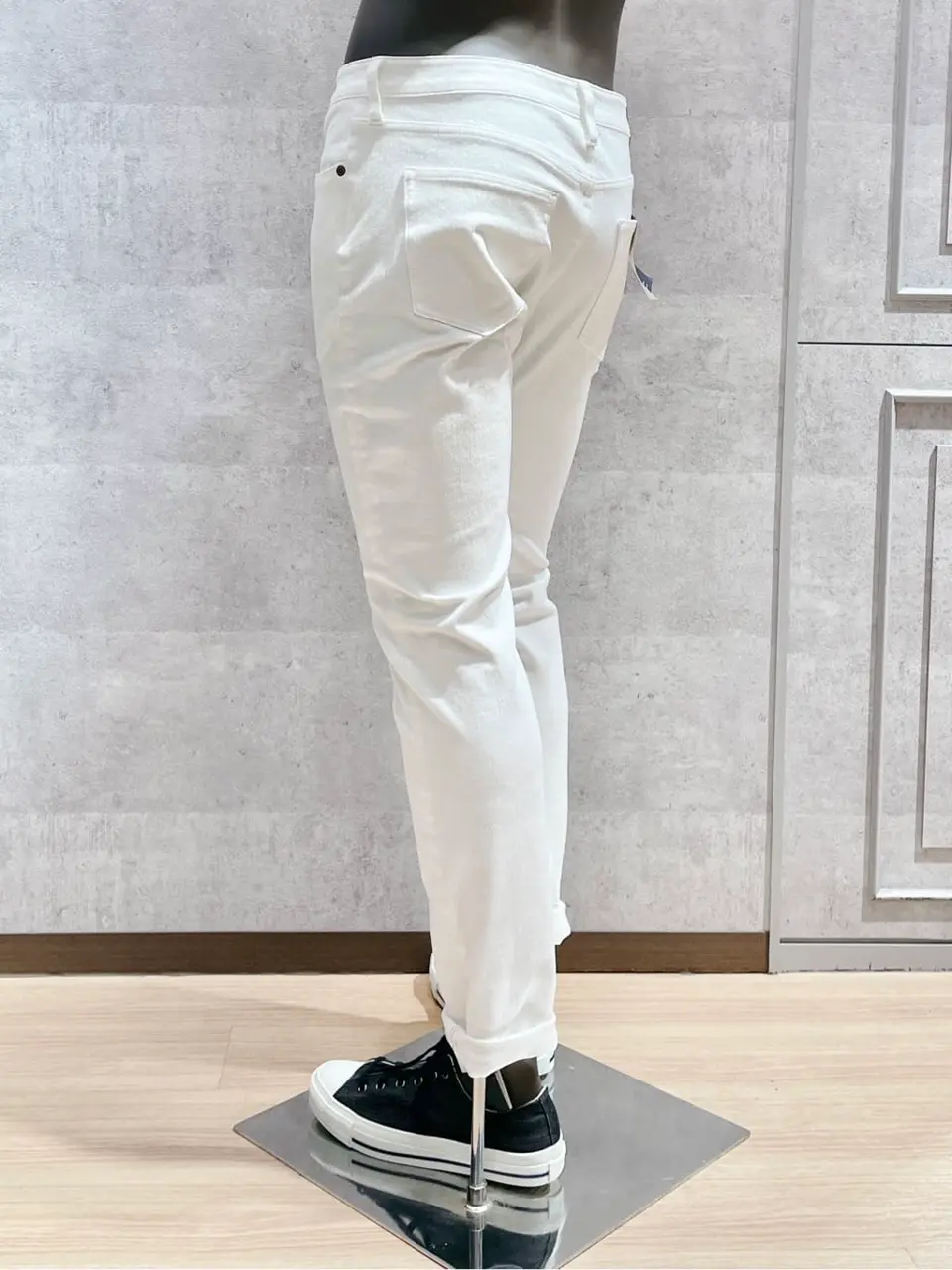 JOSEPH ABBOUD 二澤 コーディネート画像