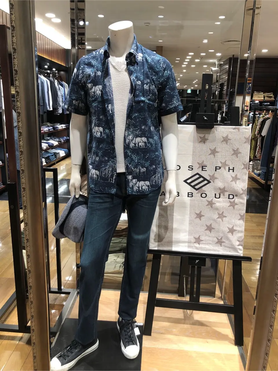 JOSEPH ABBOUD 新林 コーディネート画像