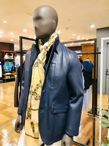JOSEPH ABBOUD 新林 コーディネート画像