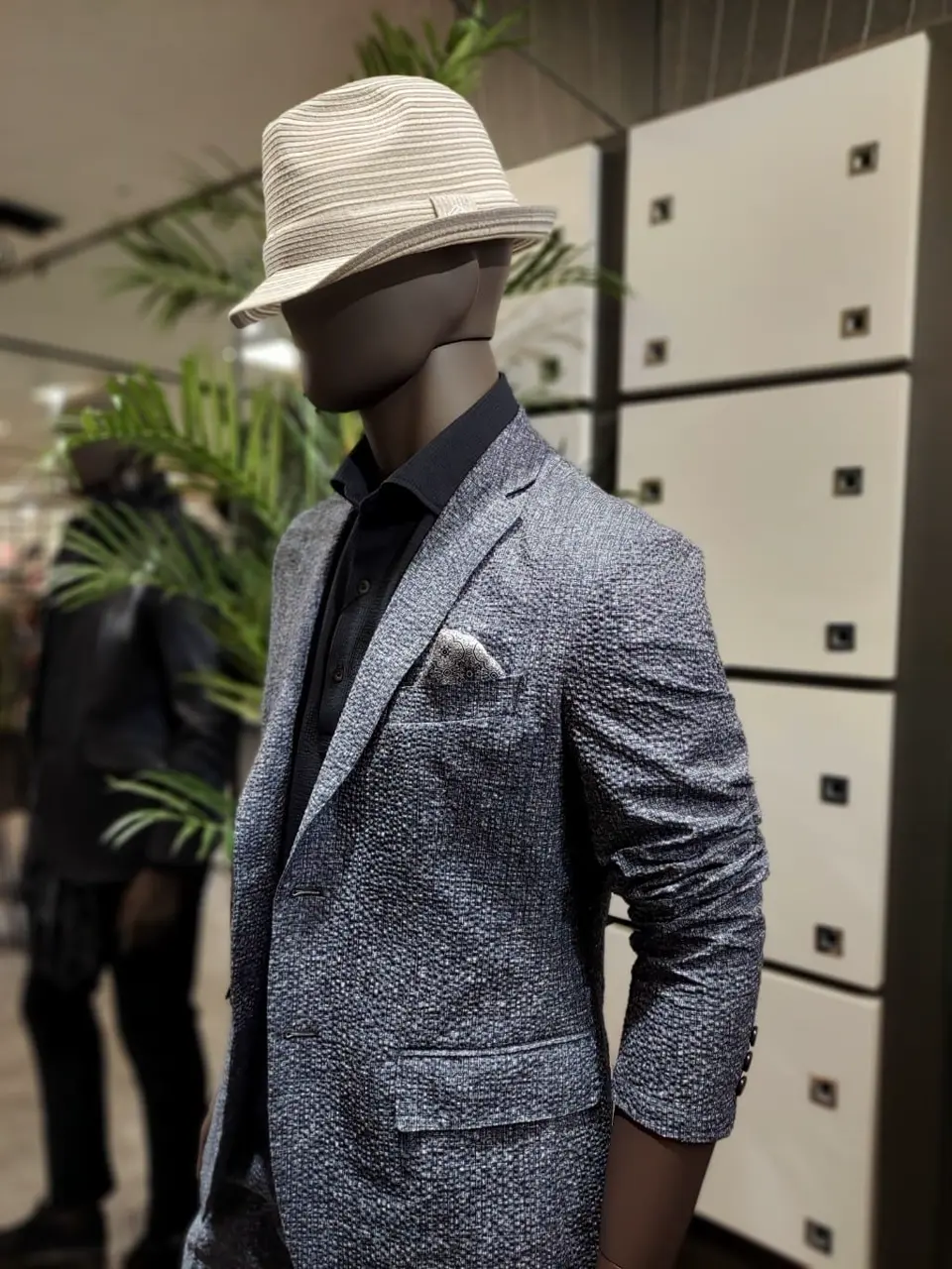 JOSEPH ABBOUD 宮下 コーディネート画像