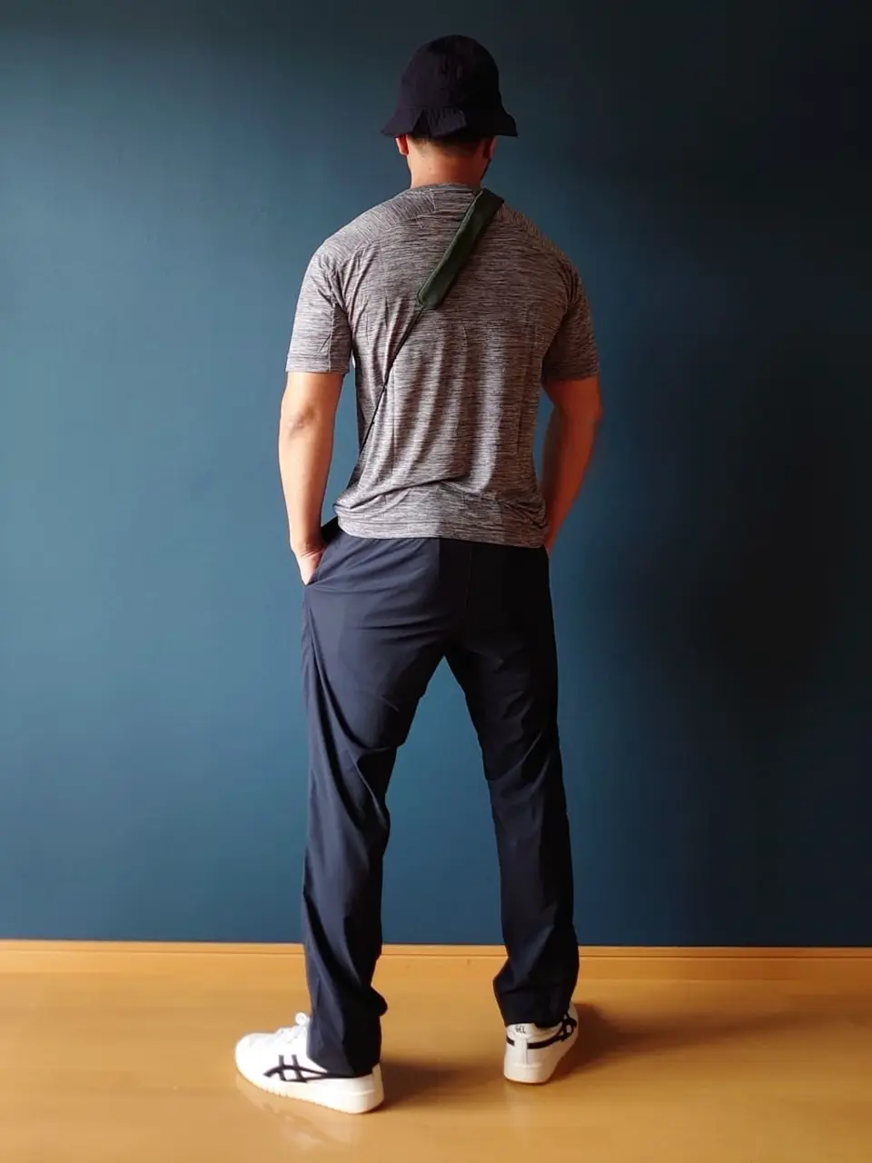 JOSEPH ABBOUD 安東 コーディネート画像