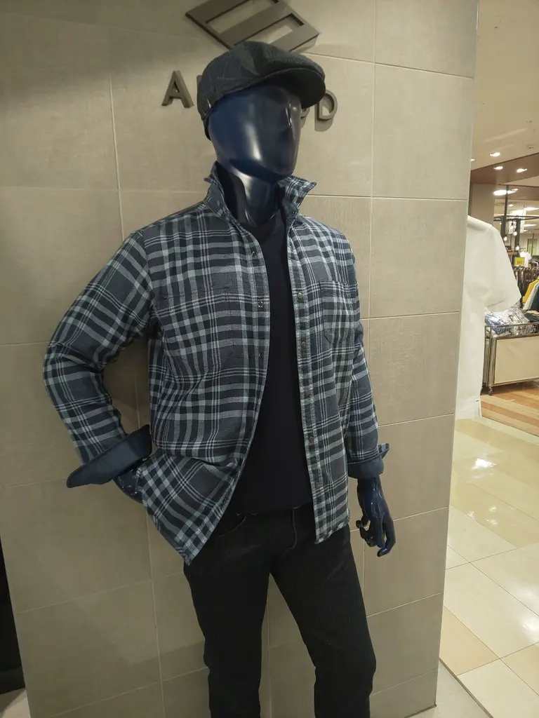 JOSEPH ABBOUD 吉川 コーディネート画像