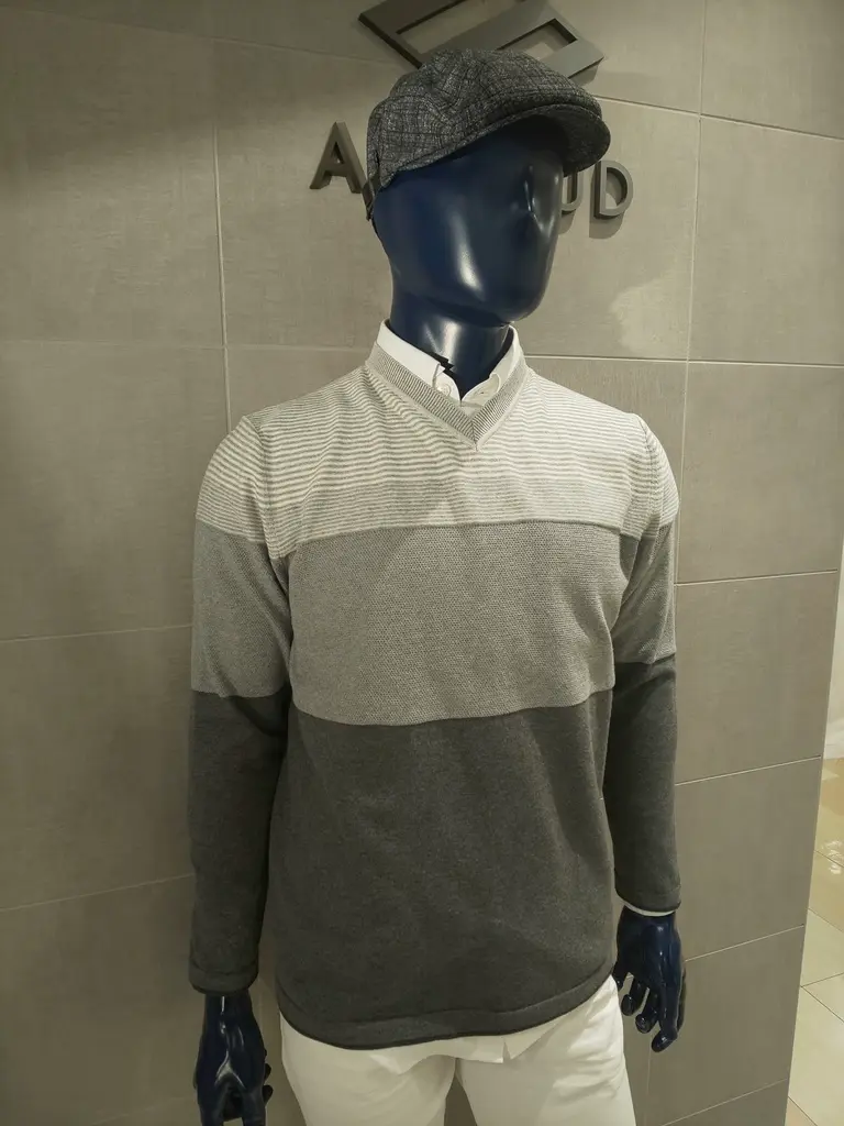 JOSEPH ABBOUD 吉川 コーディネート画像