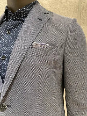 JOSEPH ABBOUD 東　 コーディネート画像