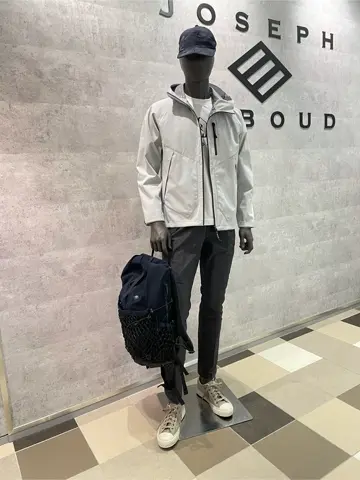 JOSEPH ABBOUD 東　 コーディネート画像