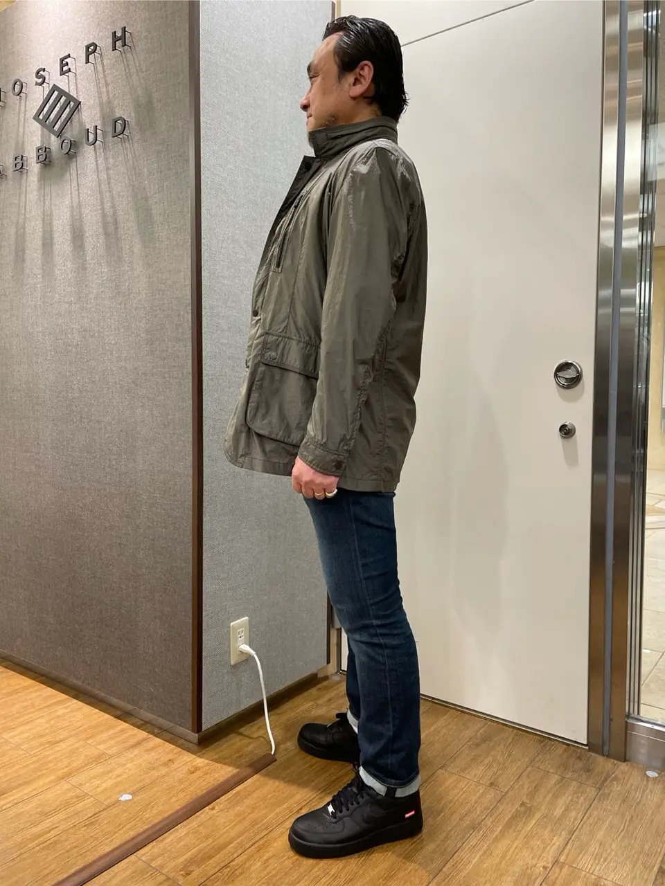 JOSEPH ABBOUD 辰見 コーディネート画像