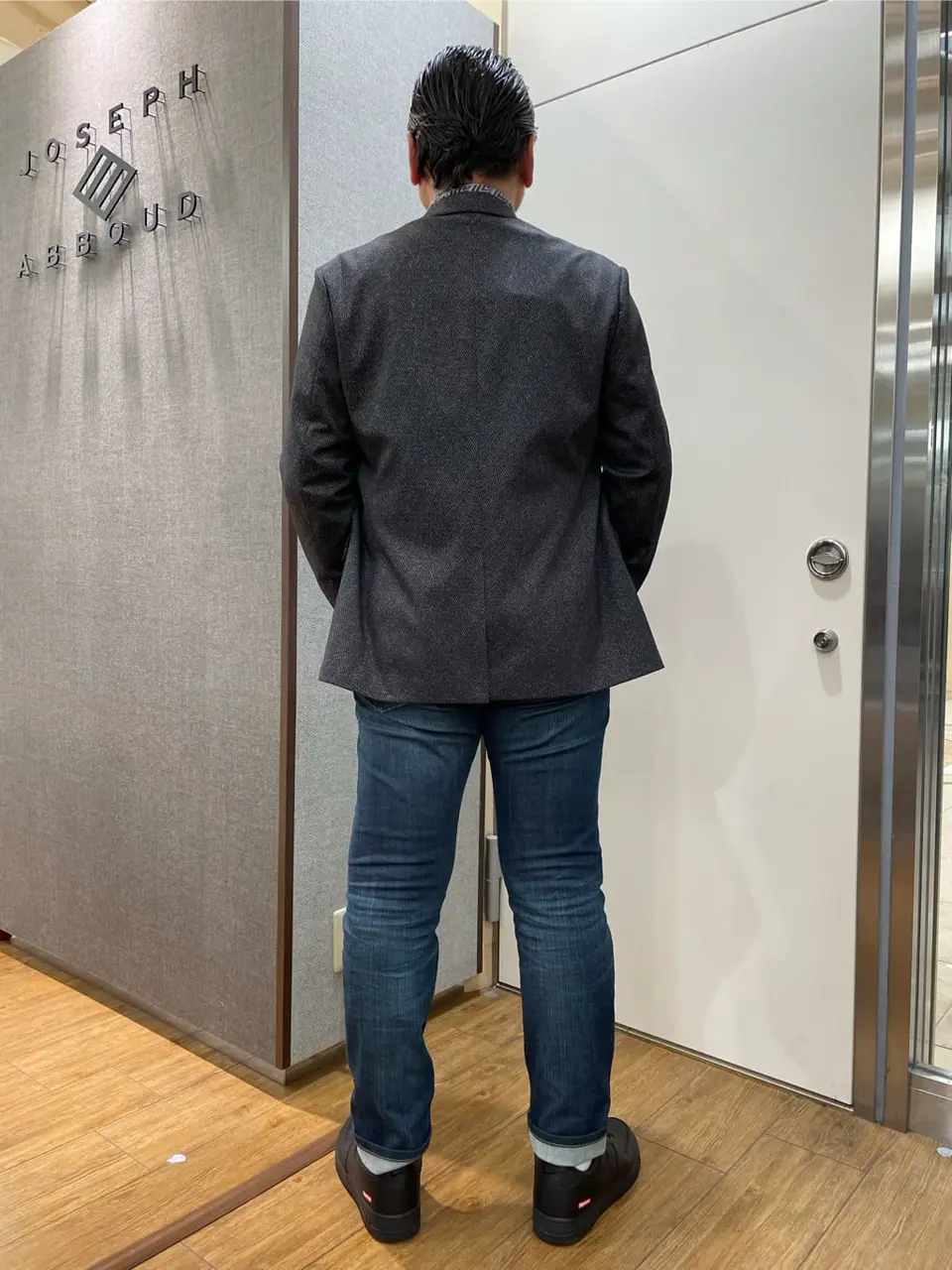 JOSEPH ABBOUD 辰見 コーディネート画像