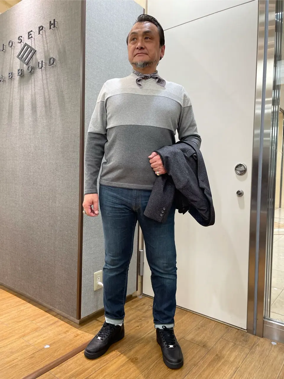 JOSEPH ABBOUD 辰見 コーディネート画像