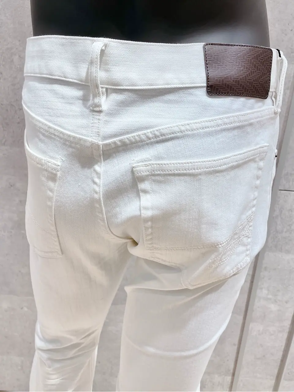 JOSEPH ABBOUD 二澤 コーディネート画像