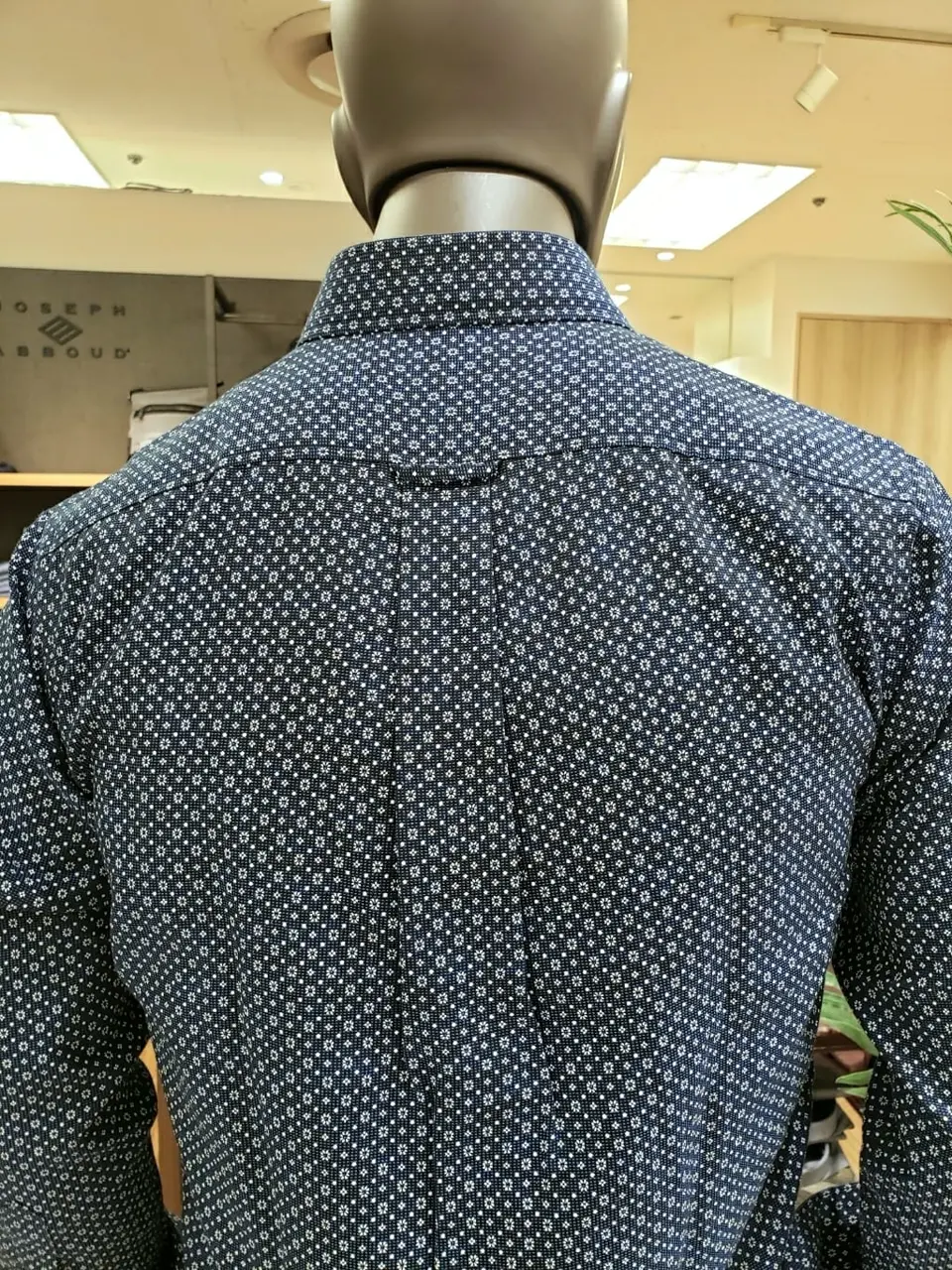 JOSEPH ABBOUD 中西 コーディネート画像