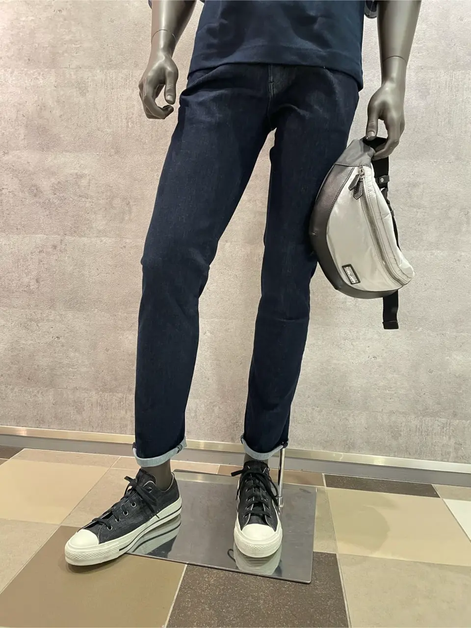 JOSEPH ABBOUD 東　 コーディネート画像