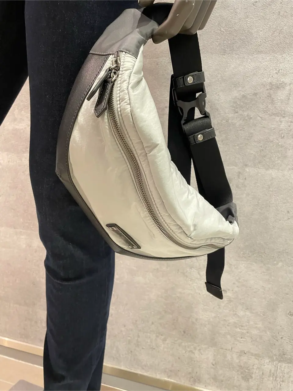 JOSEPH ABBOUD 東　 コーディネート画像