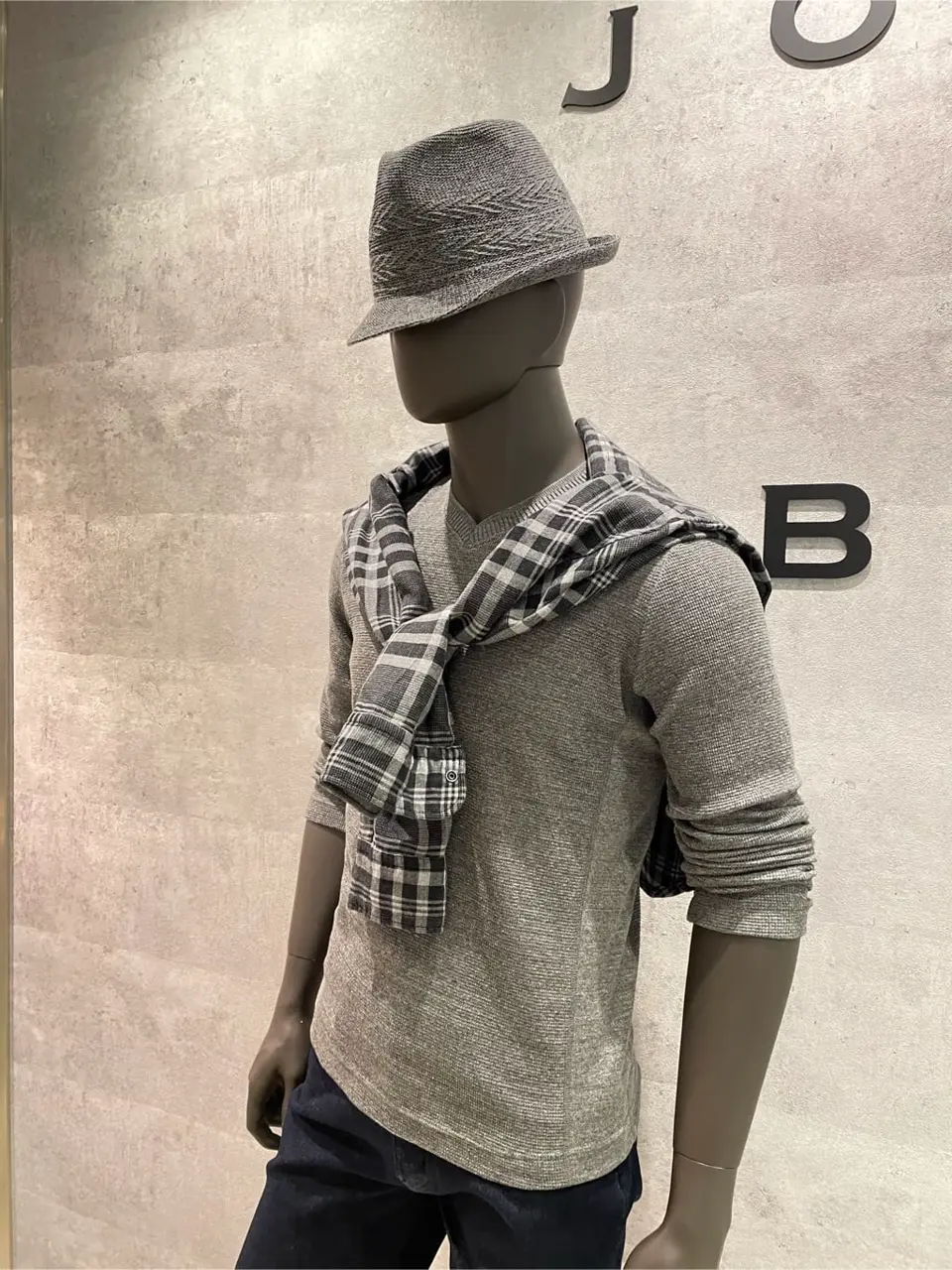 JOSEPH ABBOUD 東　 コーディネート画像