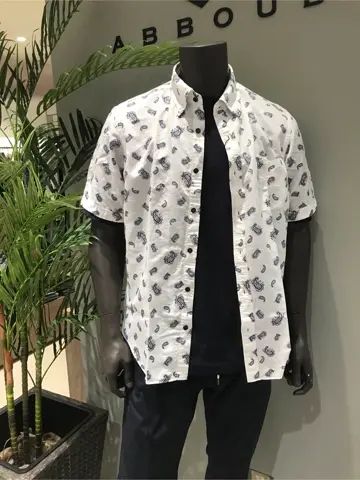 JOSEPH ABBOUD 伊津野 コーディネート画像