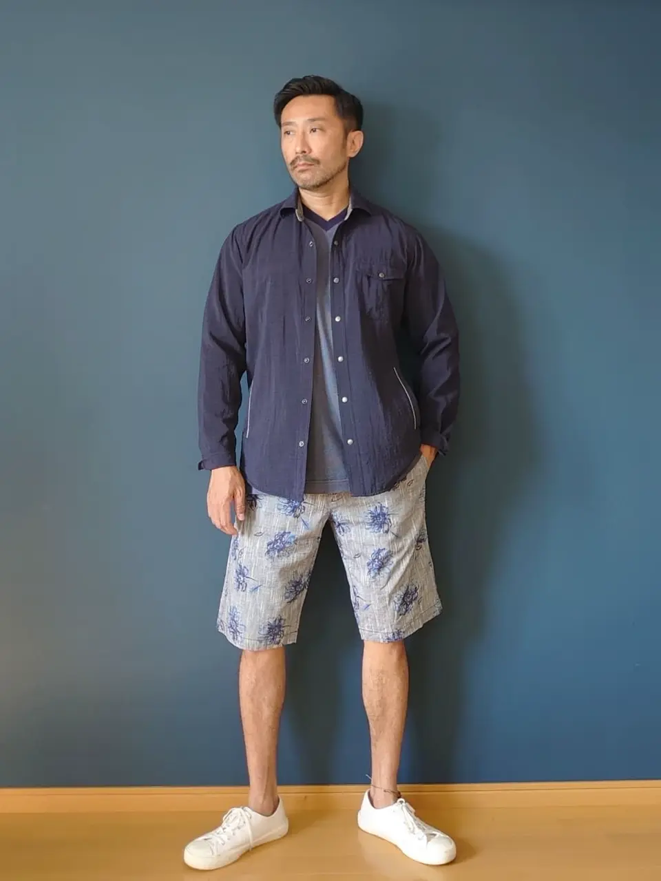 JOSEPH ABBOUD 安東 コーディネート画像