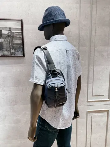 JOSEPH ABBOUD 二澤 コーディネート画像