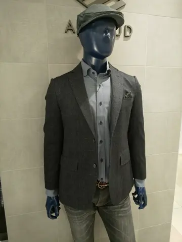 JOSEPH ABBOUD 吉川 コーディネート画像