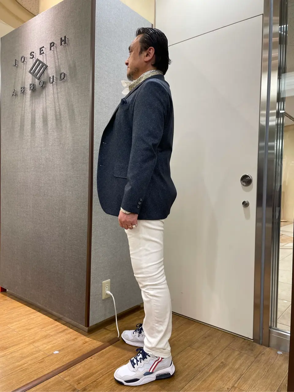 JOSEPH ABBOUD 辰見 コーディネート画像