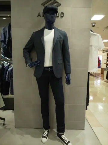 JOSEPH ABBOUD 吉川 コーディネート画像