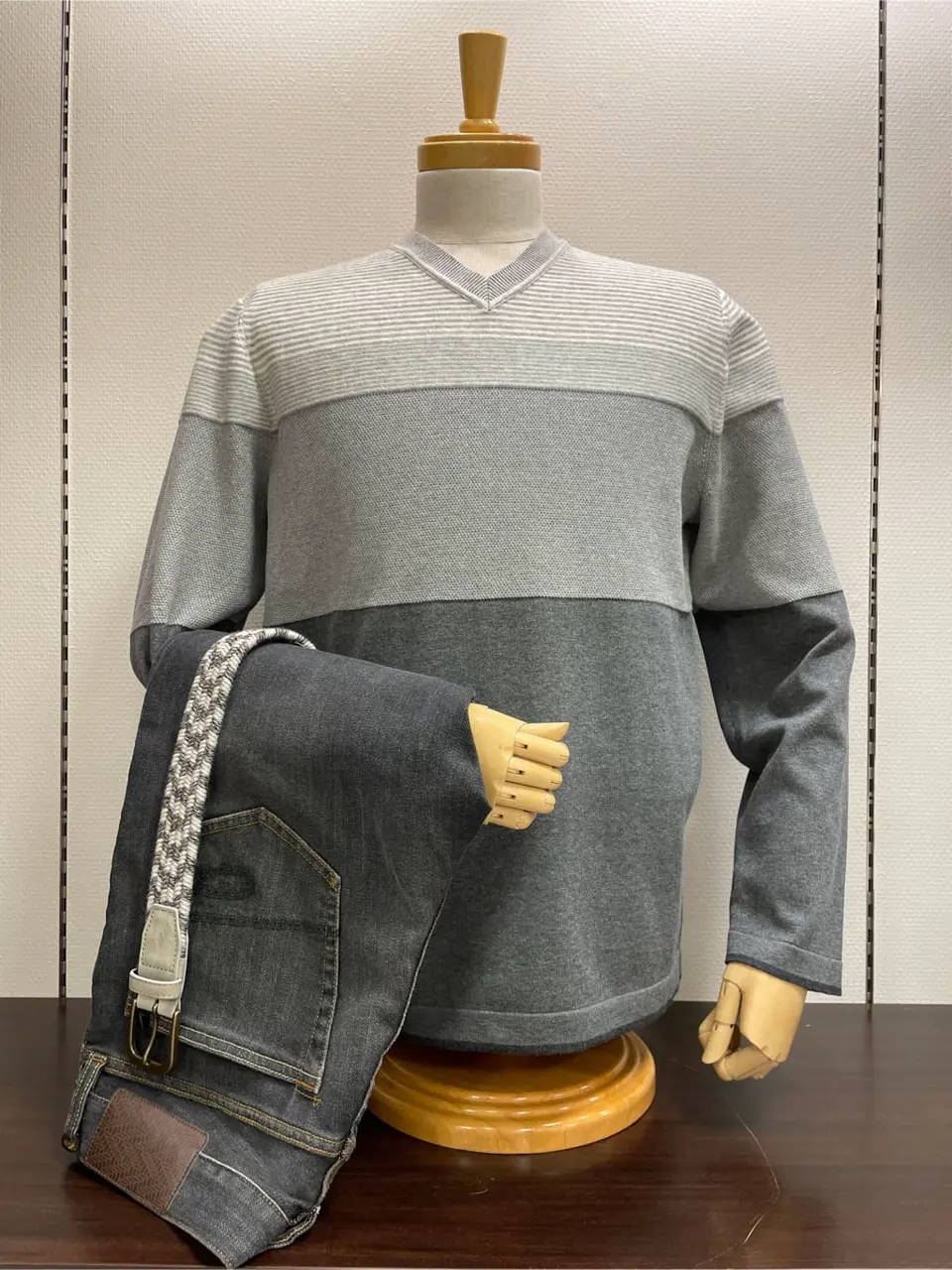 JOSEPH ABBOUD 松山 コーディネート画像