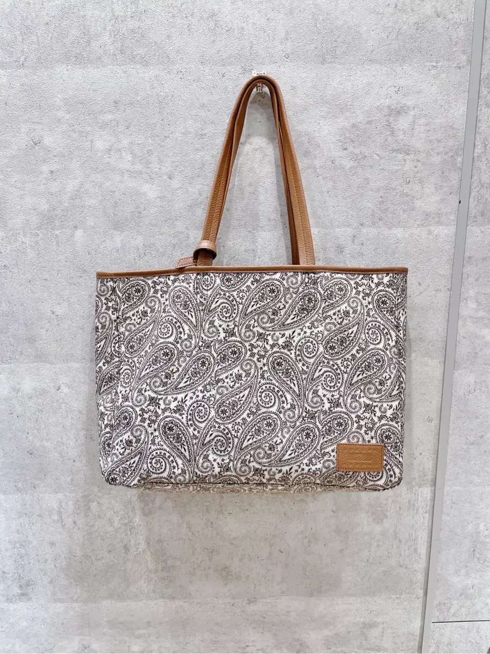 JOSEPH ABBOUD 二澤 コーディネート画像