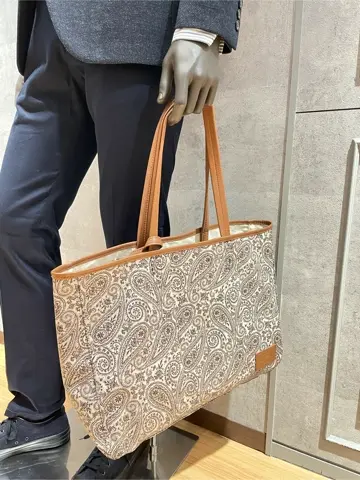 JOSEPH ABBOUD 東　 コーディネート画像