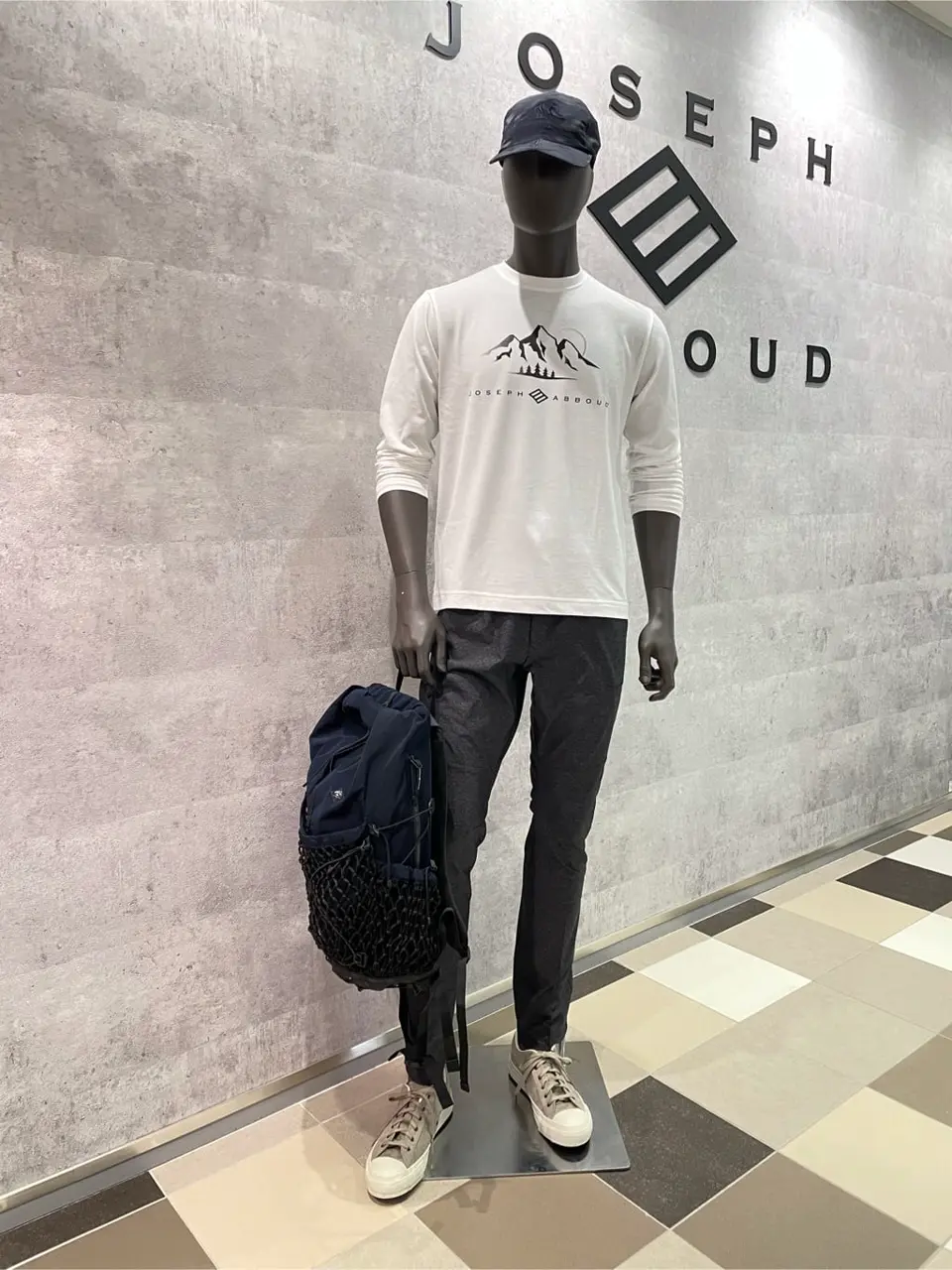  東　 コーディネート画像