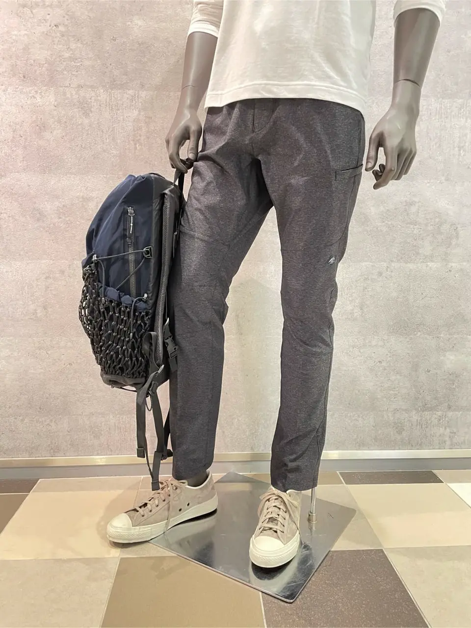 JOSEPH ABBOUD 東　 コーディネート画像