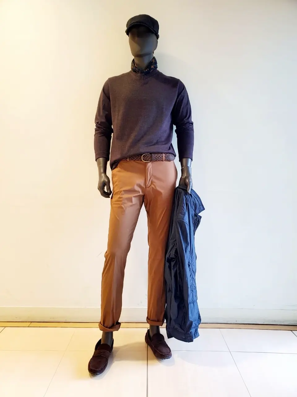 JOSEPH ABBOUD 亀井 コーディネート画像