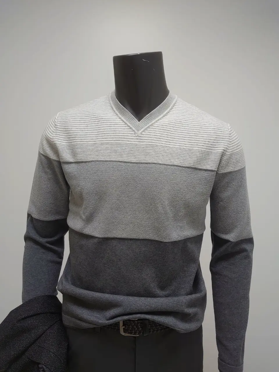 JOSEPH ABBOUD 石川 コーディネート画像