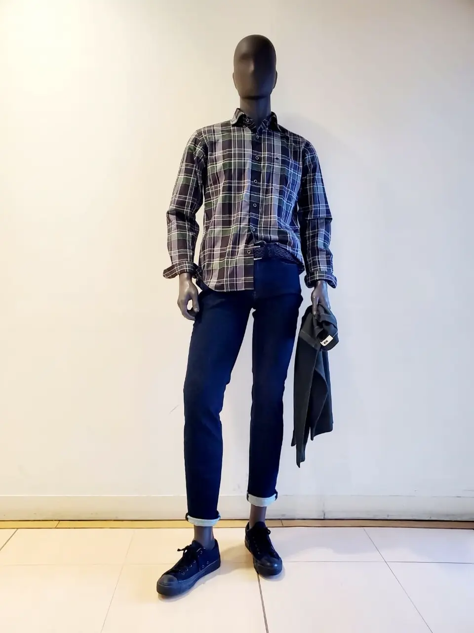 JOSEPH ABBOUD 亀井 コーディネート画像