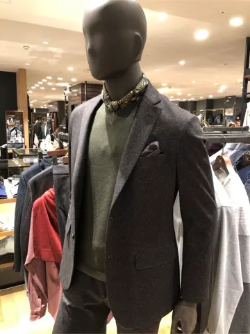 JOSEPH ABBOUD 新林 コーディネート画像